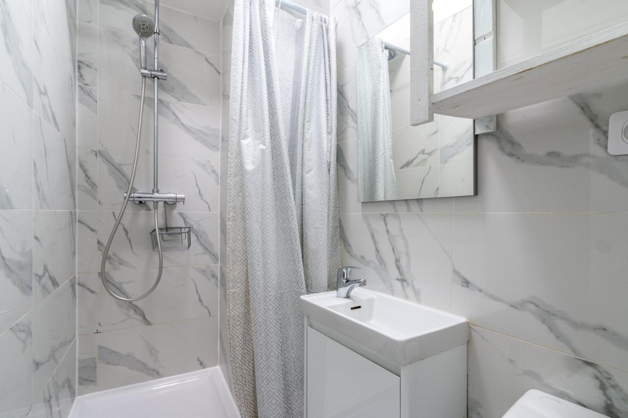 Appartement Metro Alexandre Dumas Paris Eksteriør billede